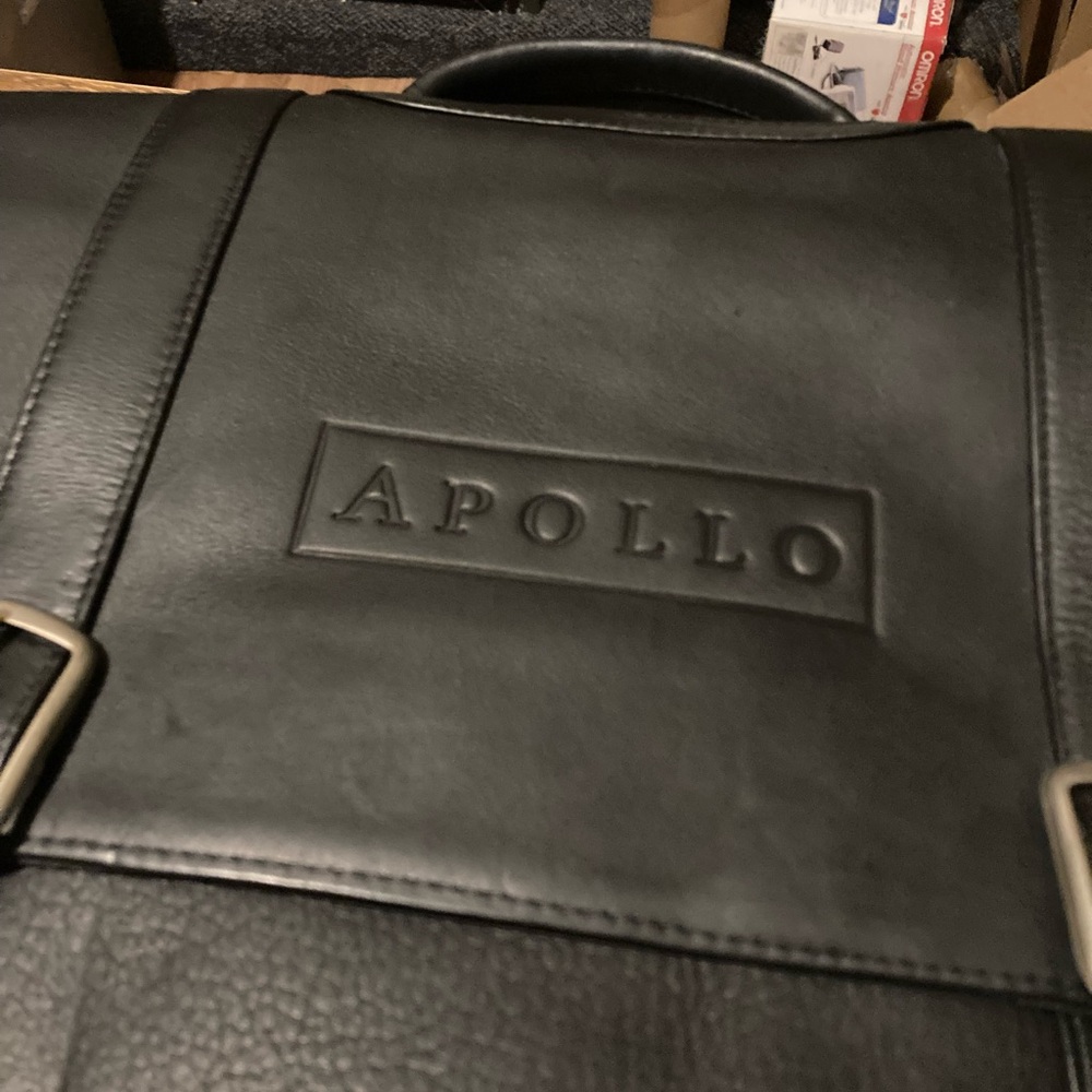 Apollo black leather briefcase/messenger bag - Picture 2 of 14
